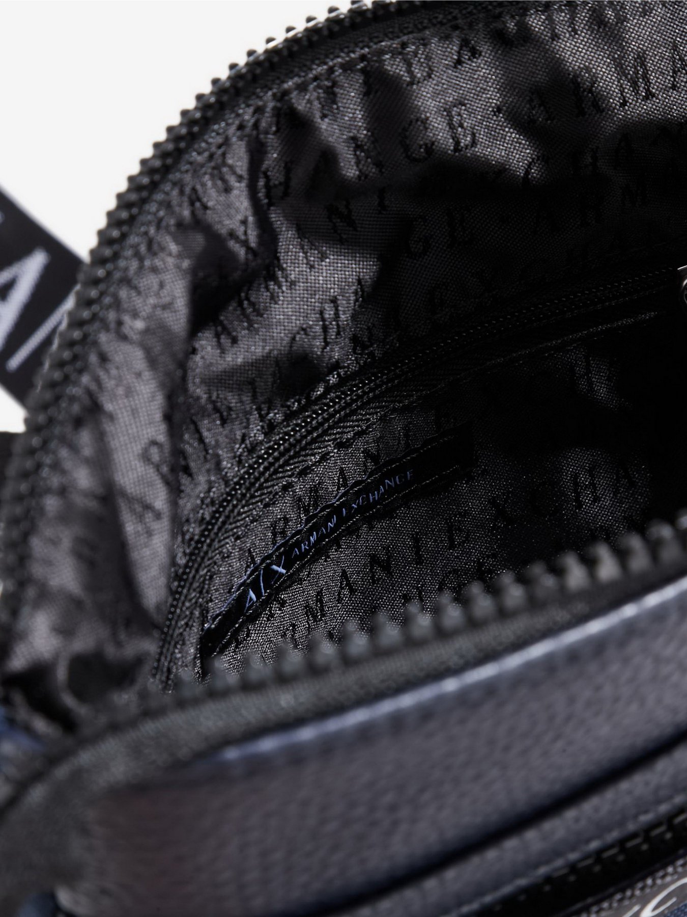 Сумка Armani Exchange модель 952463-2F878-43335 Фото