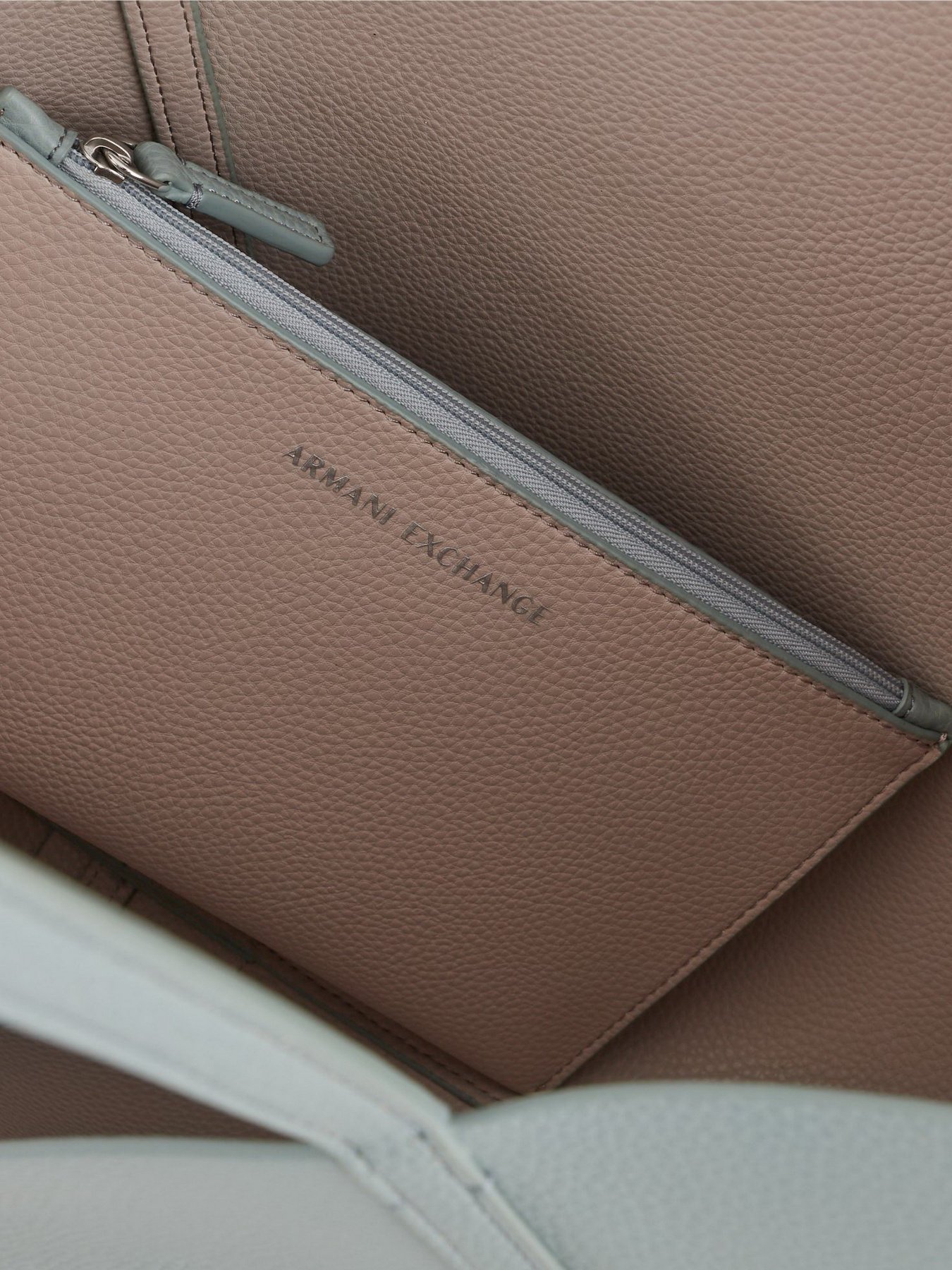 Сумка Armani Exchange модель 942034-CC703-24741 Фото