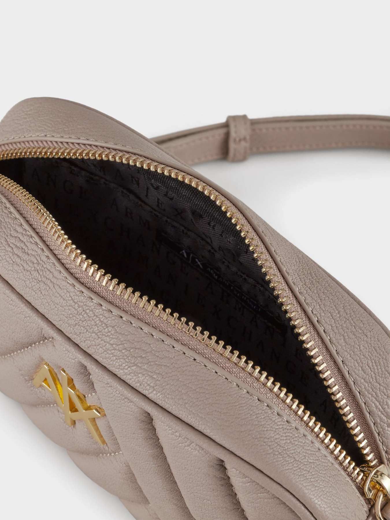 Сумка Armani Exchange модель 942855-2F745-07351 Фото