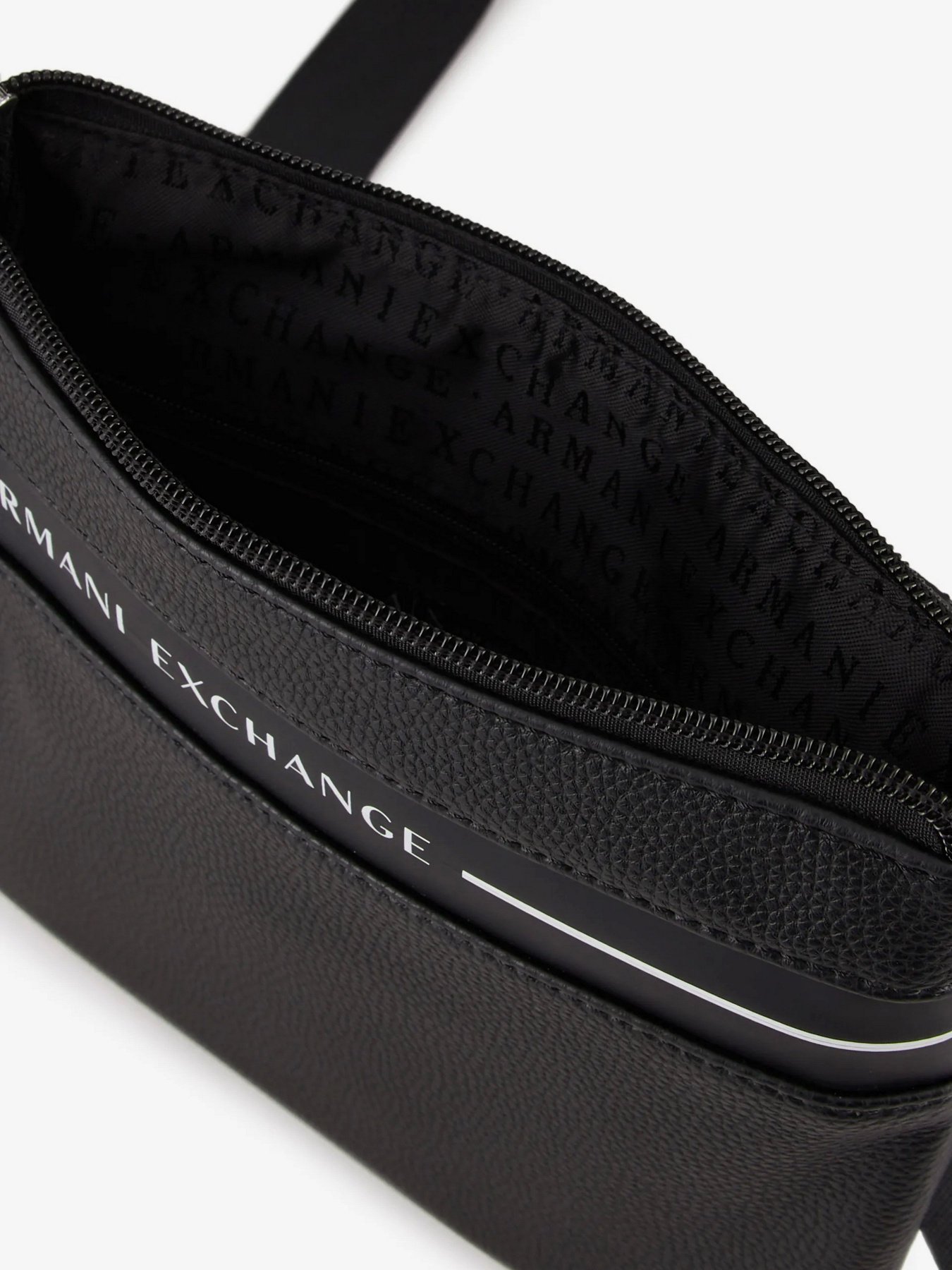 Сумка Armani Exchange модель 952489-3R832-00020 Фото