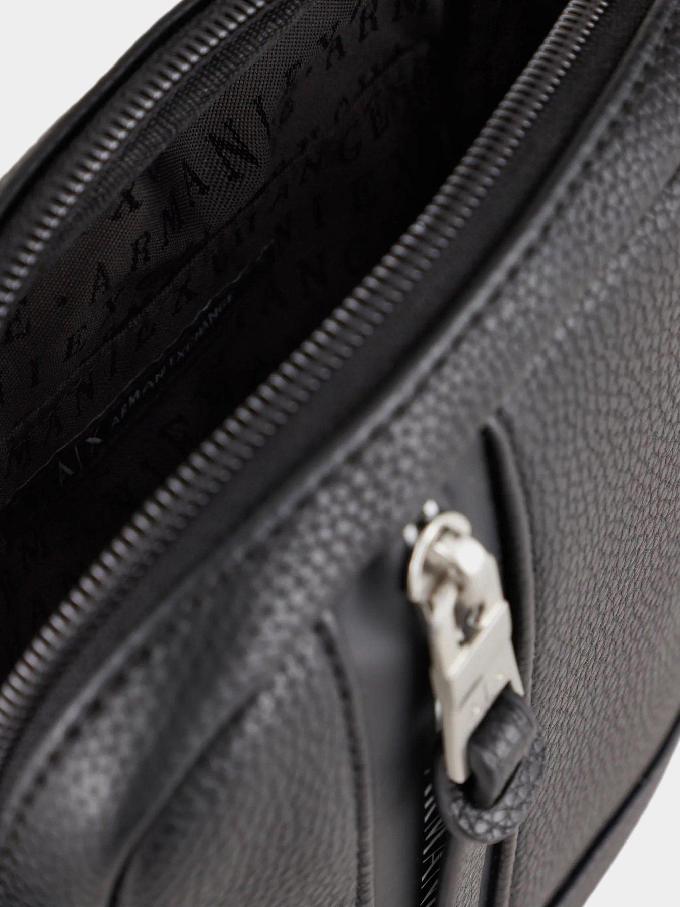 Сумка Armani Exchange модель 952493-3R832-00020 Фото