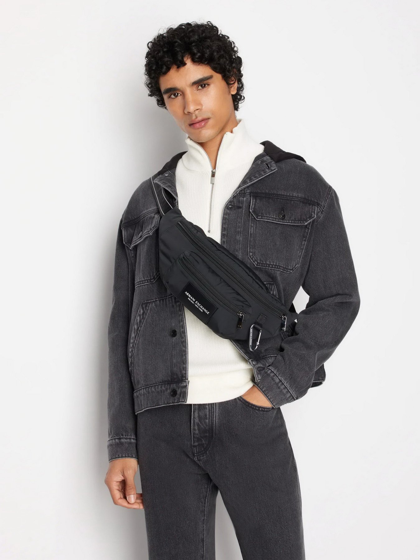 Поясна сумка Armani Exchange модель 952414-3F883-00020 Фото