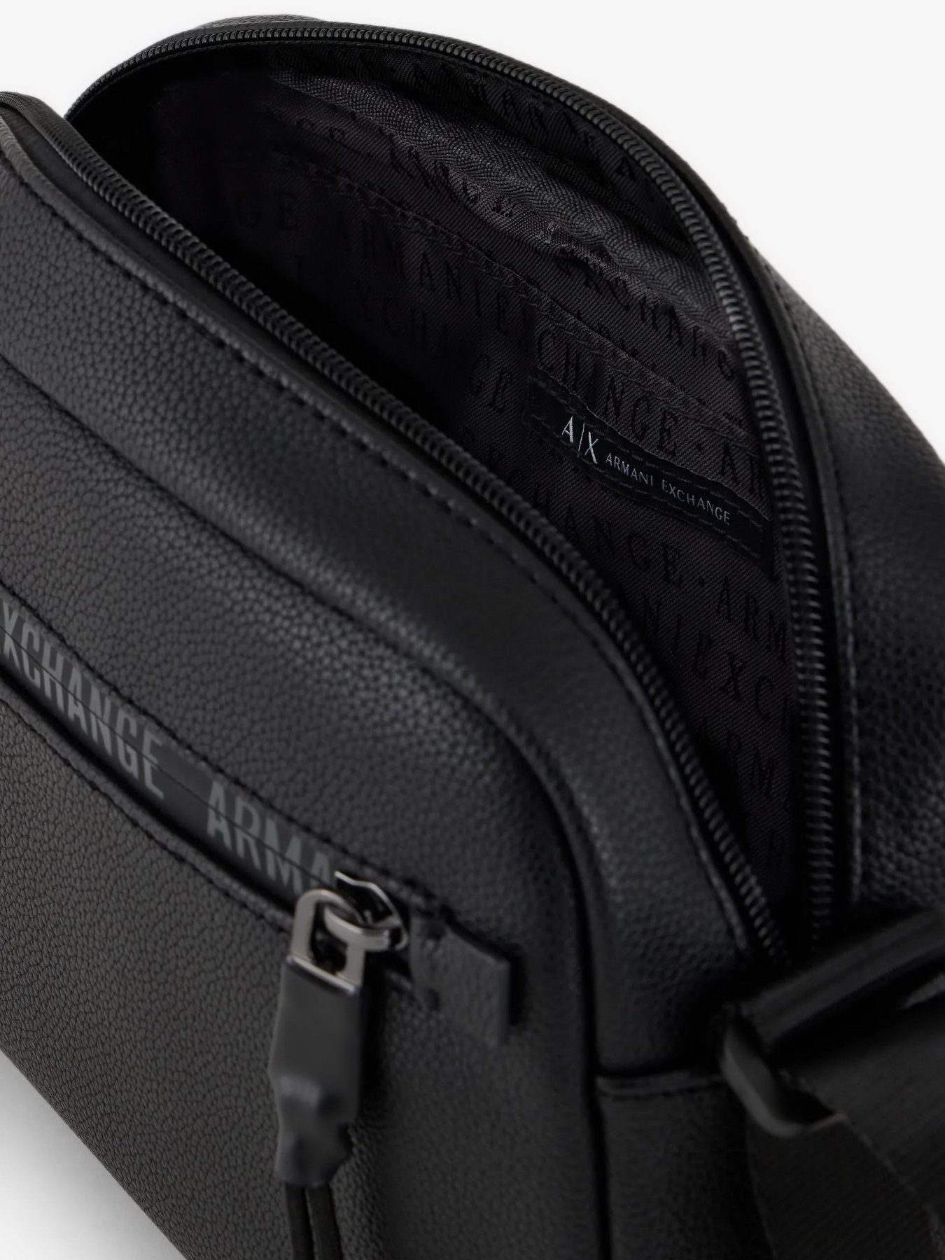 Сумка Armani Exchange модель 952582-3F876-00020 Фото