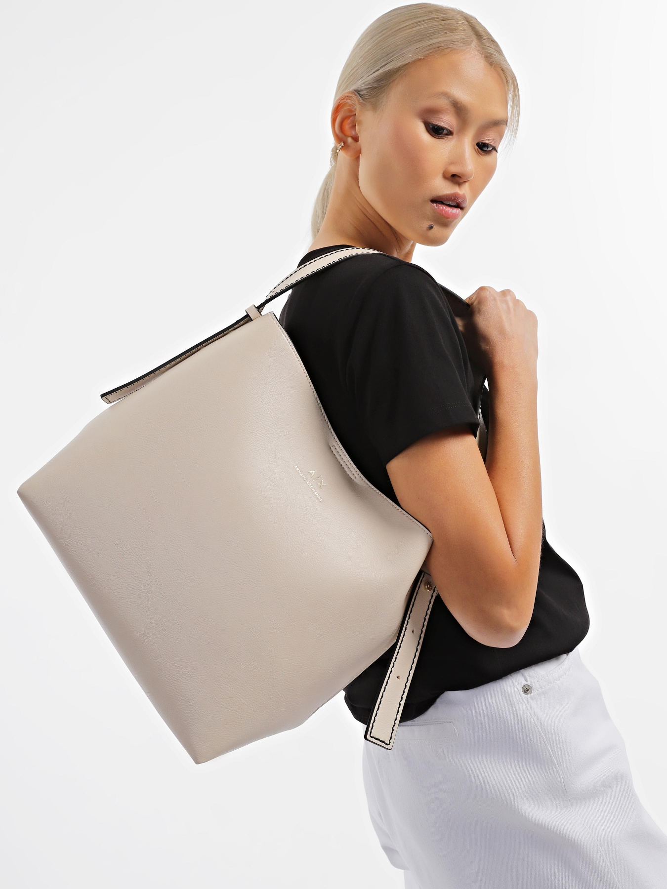 Сумка Armani Exchange модель 942976-CC749-31240 Фото