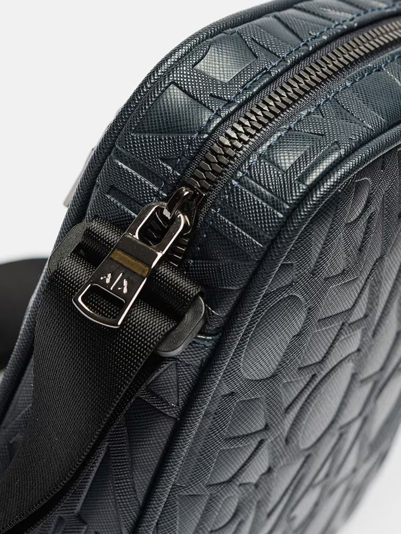 Сумка Armani Exchange модель 952527-CC838-00035 Фото