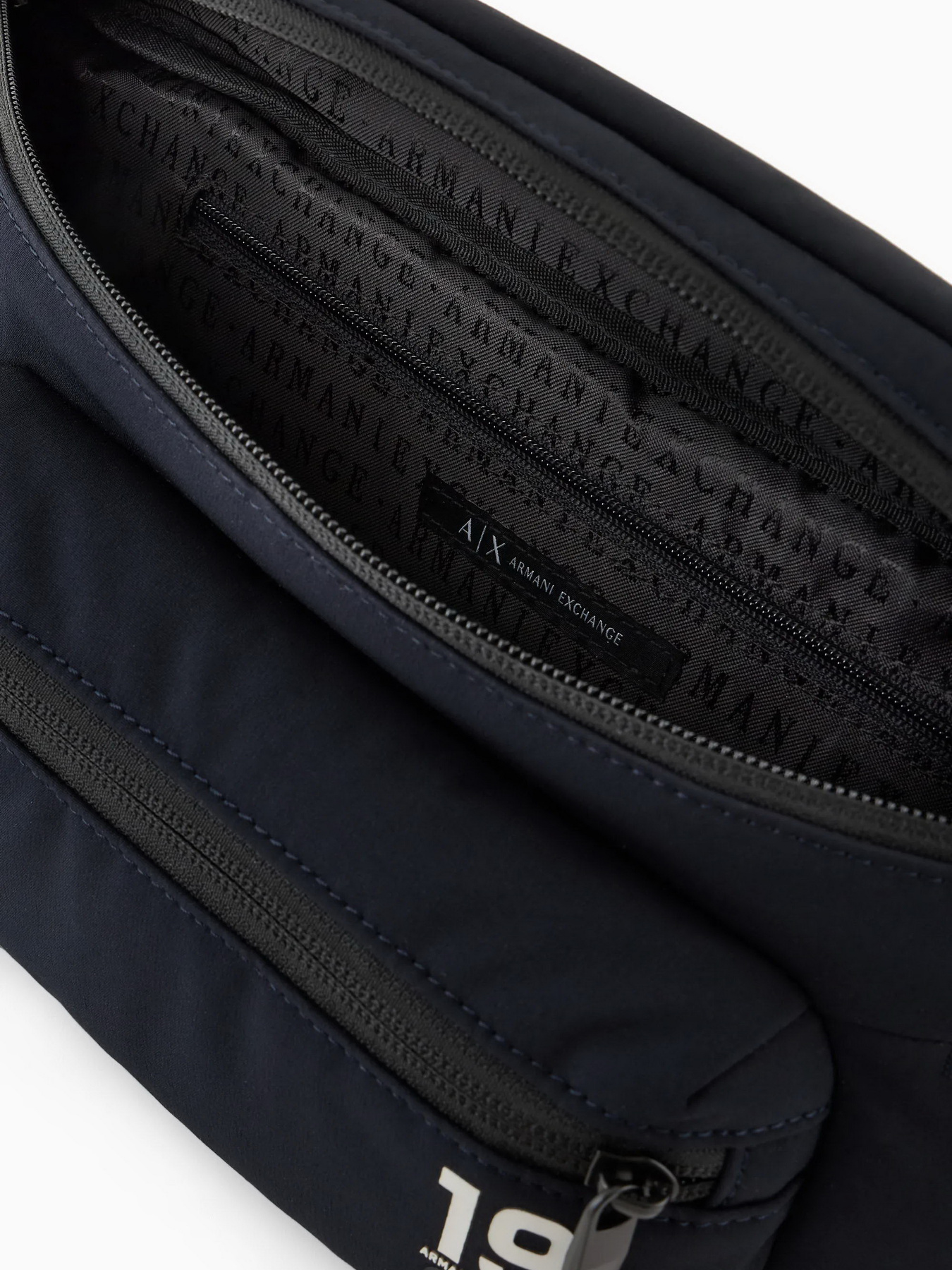 Поясна сумка Armani Exchange модель 952619-4R832-00035 Фото