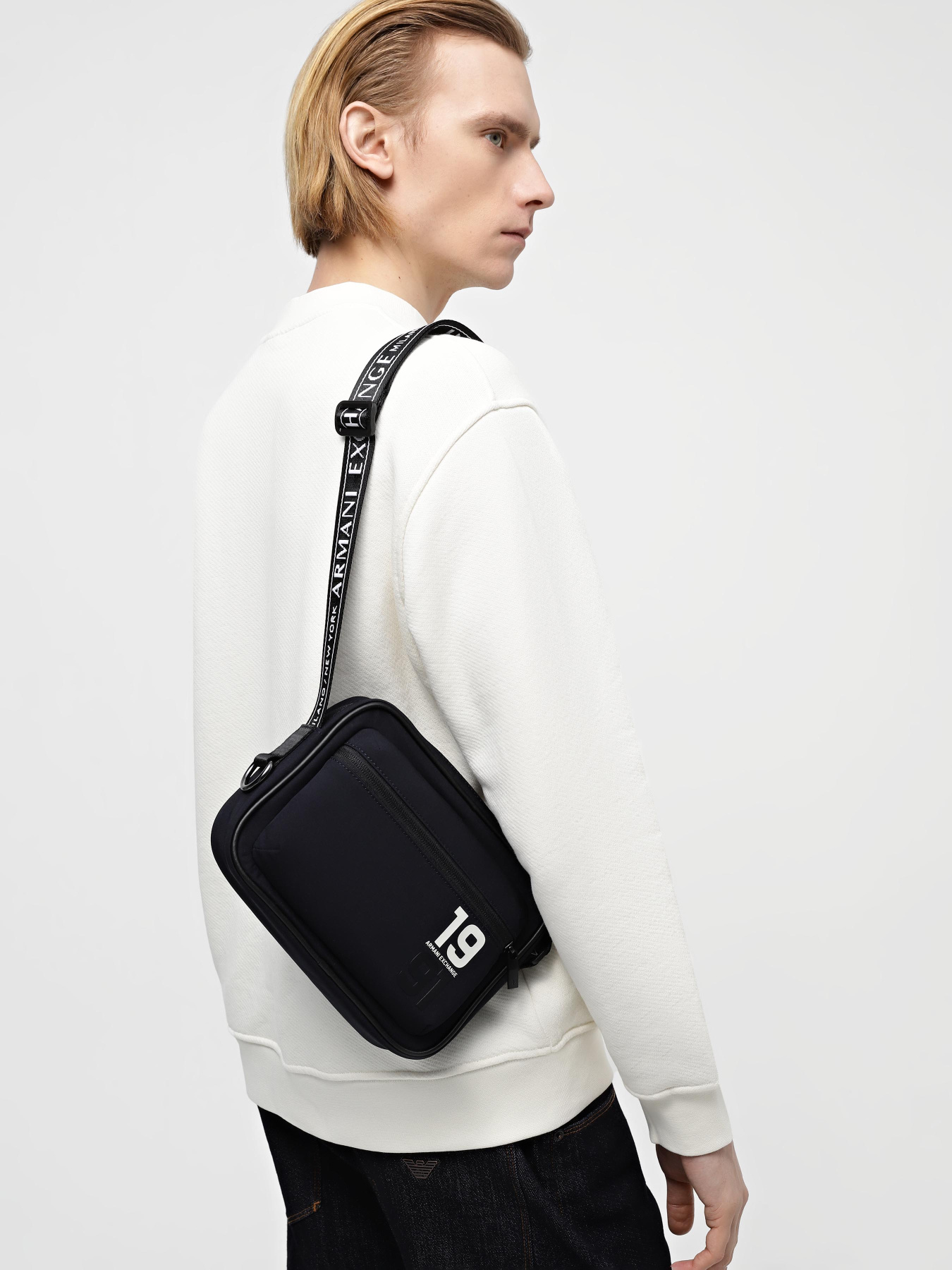 Сумка Armani Exchange модель 952620-4R832-00035 Фото