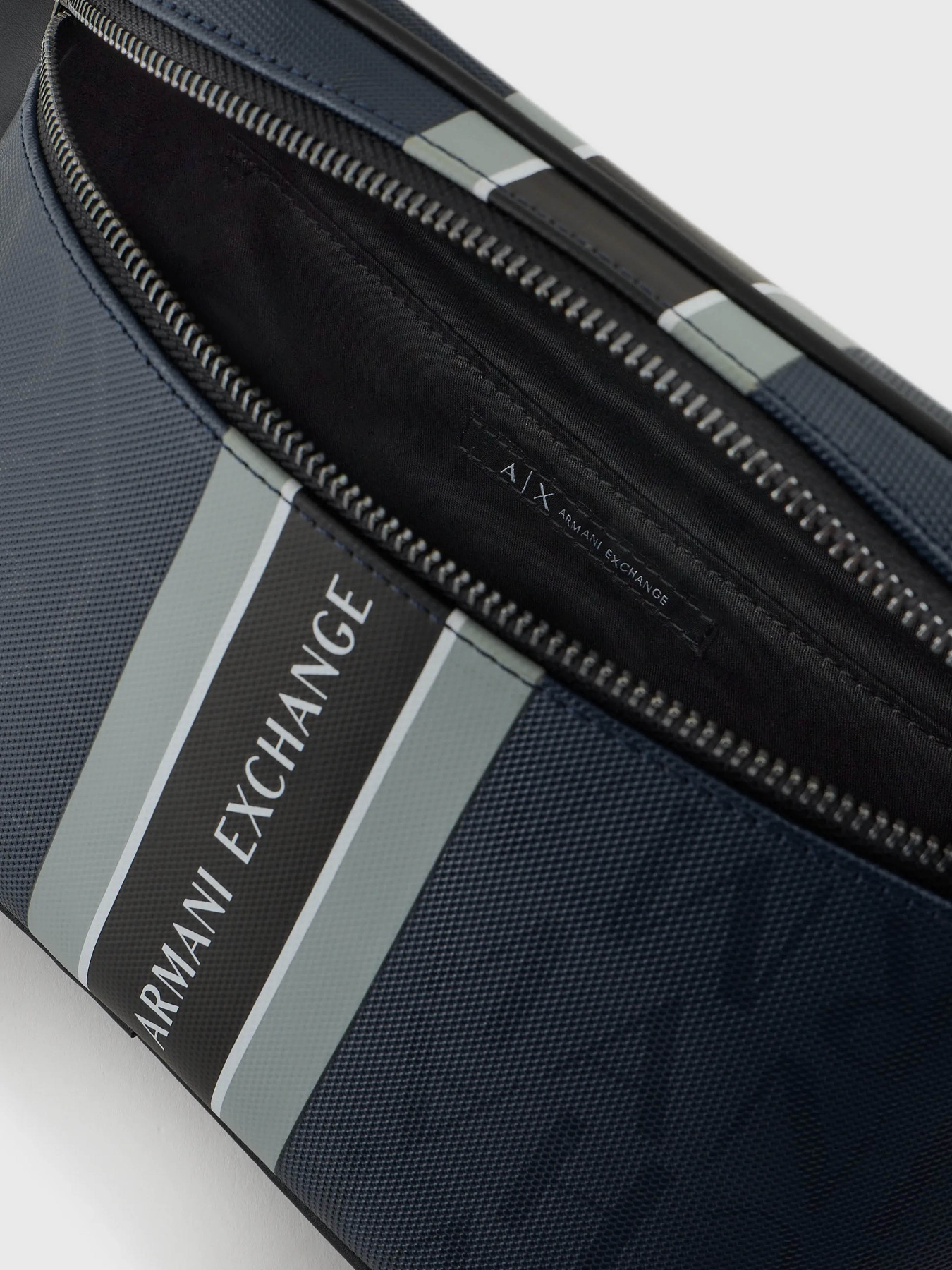 Поясная сумка Armani Exchange Essential модель 952398-CC831-69536 Фото