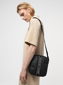 Сумка Armani Exchange Essential модель 952399-CC831-19921 Сумка Armani Exchange Essential модель 952399-CC831-19921 Фото