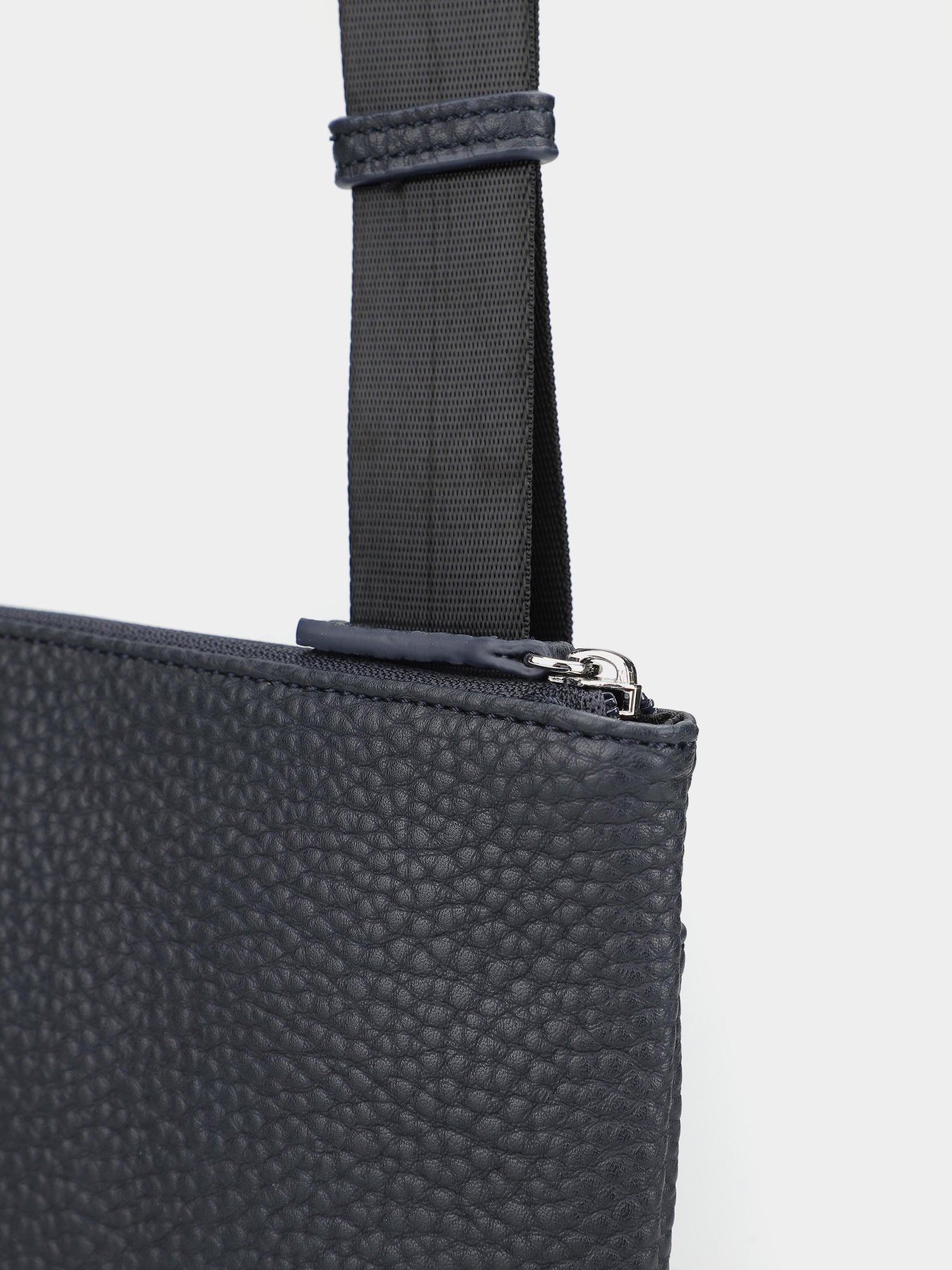 Сумка Armani Exchange Essential модель 952652-CC828-00035 Фото