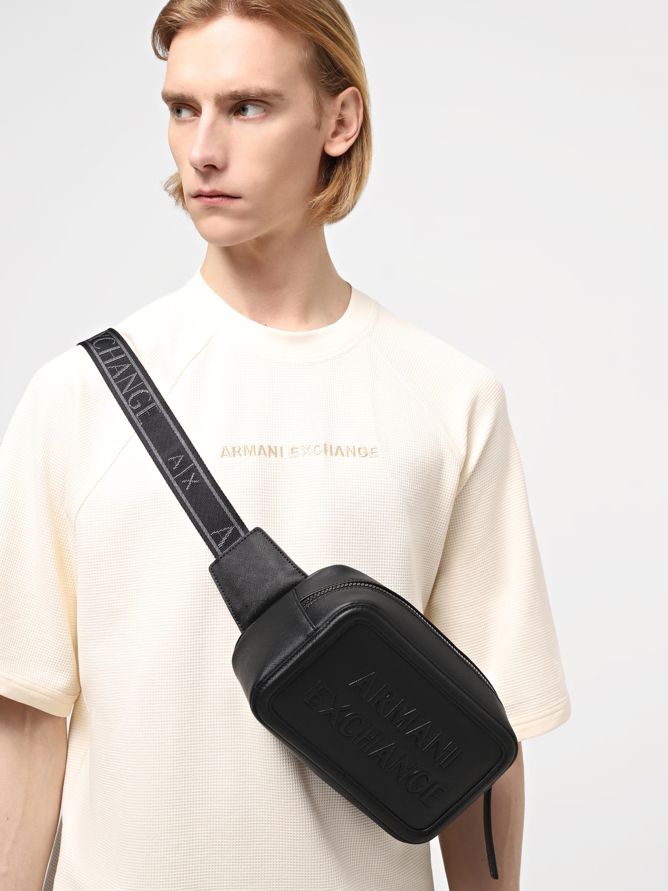 Поясная сумка Armani Exchange модель 952655-4R836-00020 Фото