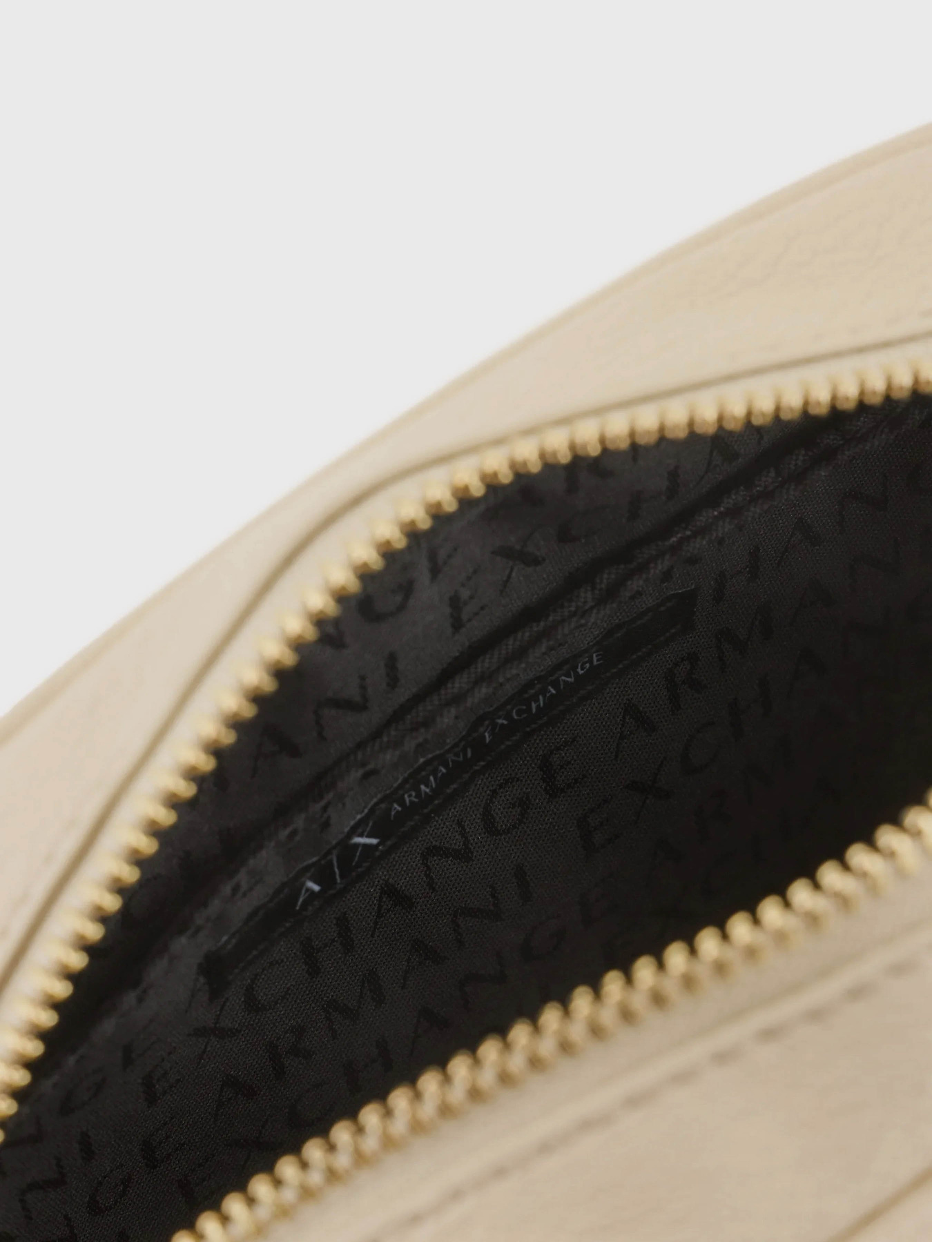 Сумка Armani Exchange модель 942855-2F745-11950 Фото