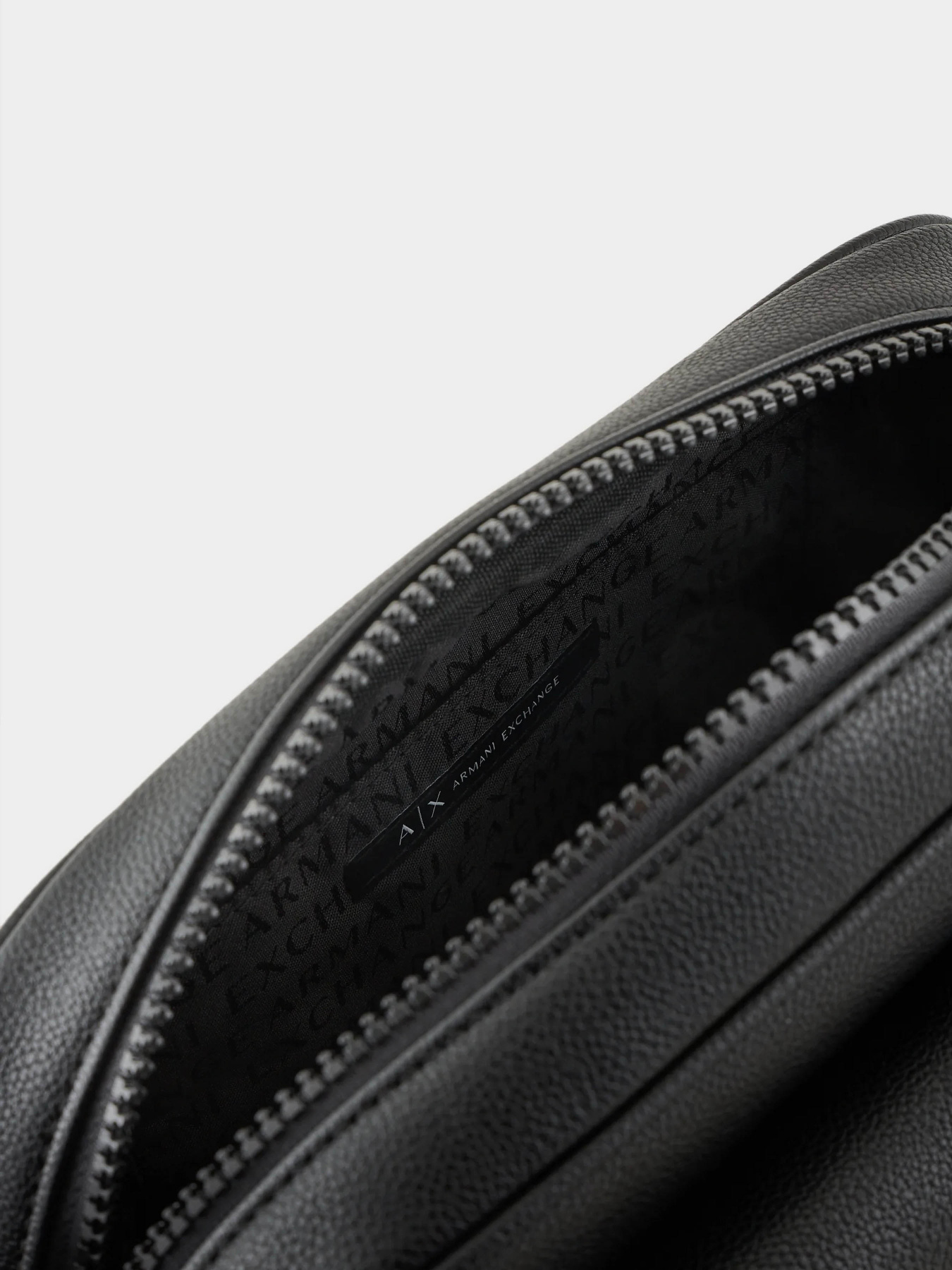 Сумка Armani Exchange модель 952699-4F864-00020 Фото