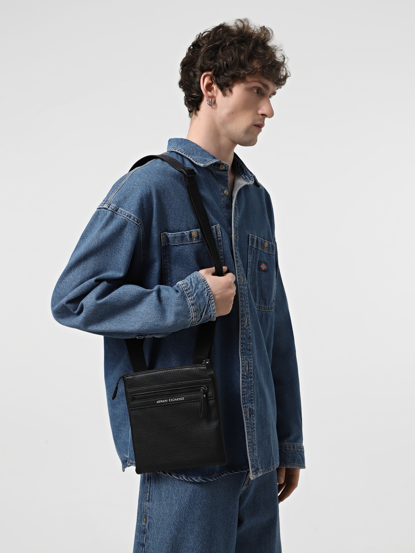 Сумка Armani Exchange модель 952717-4F872-00020 Сумка Armani Exchange модель 952717-4F872-00020 Фото