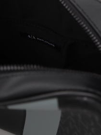 Кросс-боди Armani Exchange модель XM000163-AF11935-MC043 Кросс-боди Armani Exchange модель XM000163-AF11935-MC043 Фото