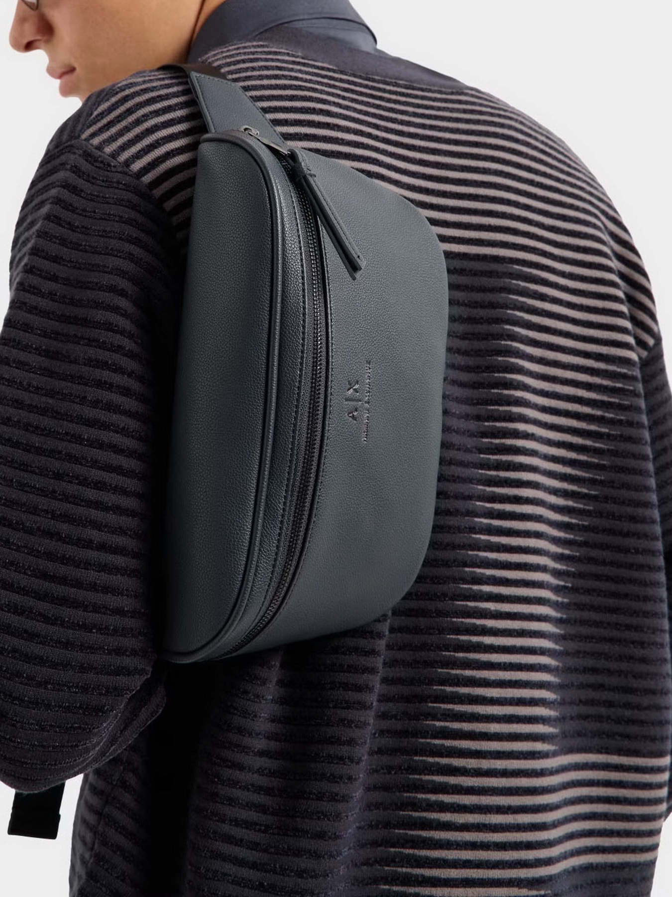 Поясная сумка Armani Exchange Essential модель 952398-CC830-00035 Фото