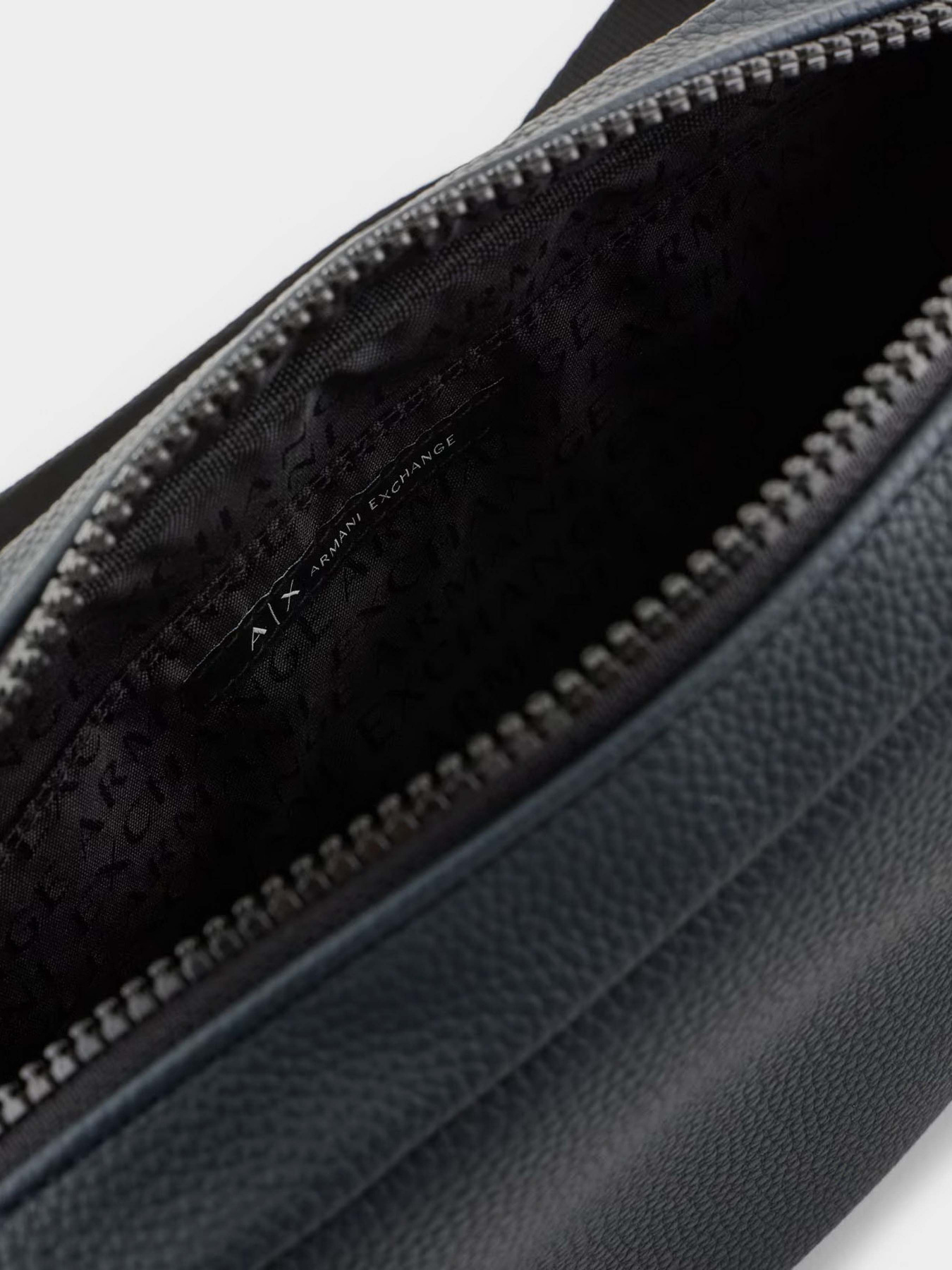 Поясна сумка Armani Exchange модель 952714-4F874-00035 Фото