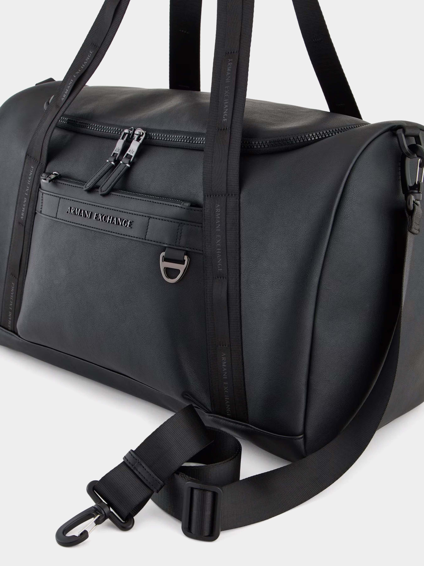 Дорожня сумка Armani Exchange модель XM000143-AF11925-UC001 Фото