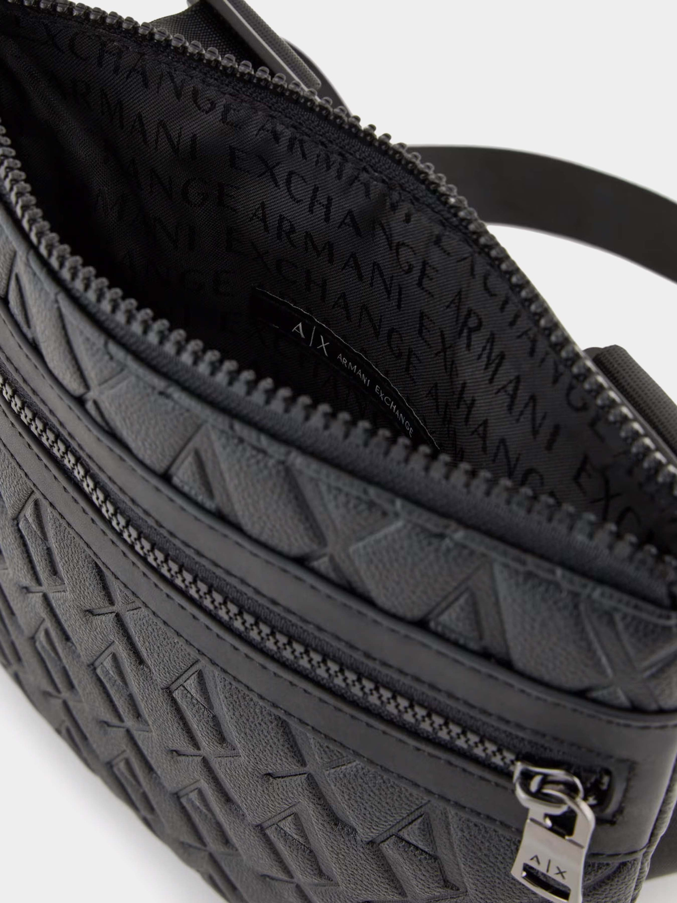 Сумка Armani Exchange модель XM000579-AF12133-UC001 Фото