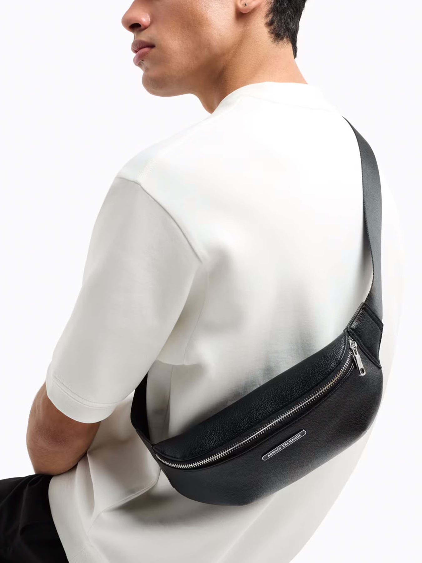 Поясная сумка Armani Exchange модель XM000848-AF12134-UC001 Фото