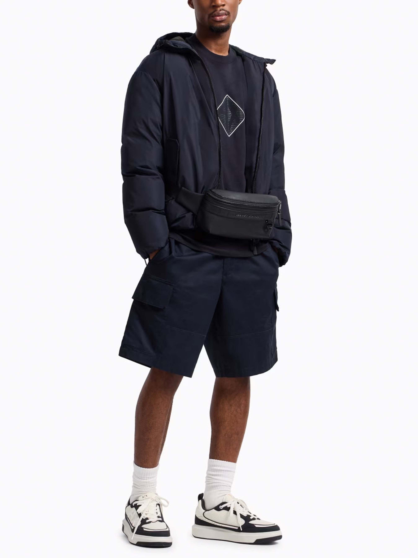 Поясная сумка Armani Exchange модель XM000254-AF11925-UC001 Фото