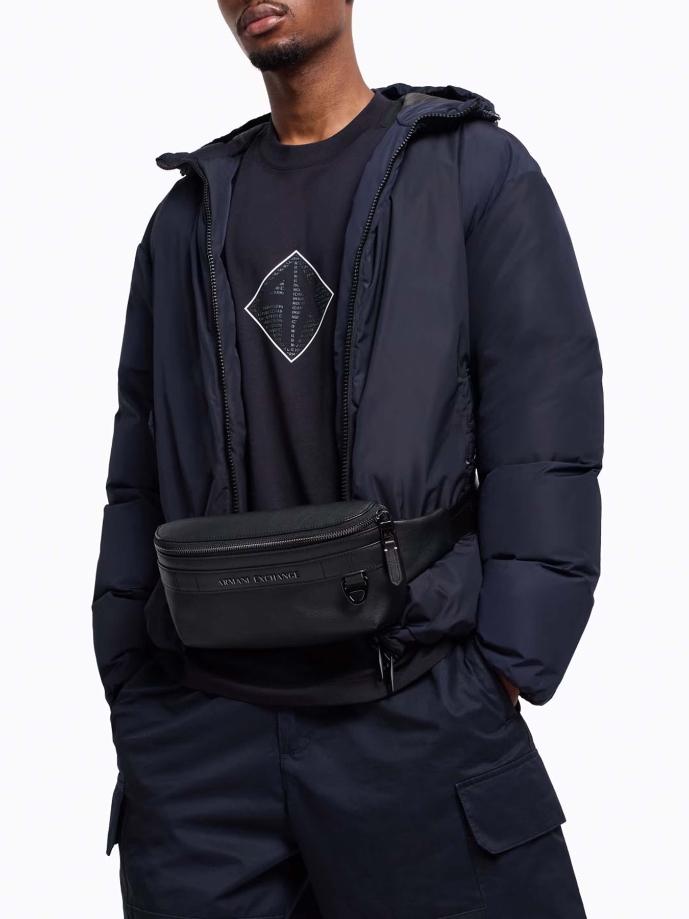 Поясная сумка Armani Exchange модель XM000254-AF11925-UC001 Фото