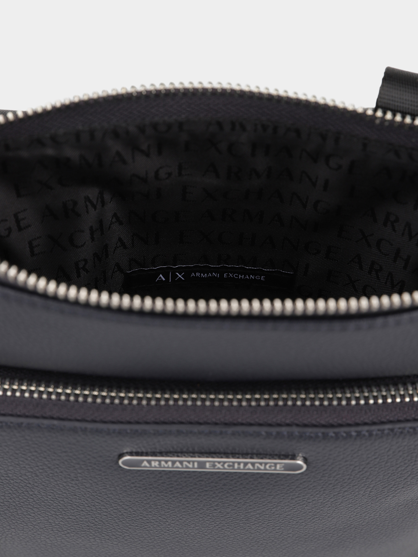 Сумка Armani Exchange модель XM000846-AF12134-UB101 Фото