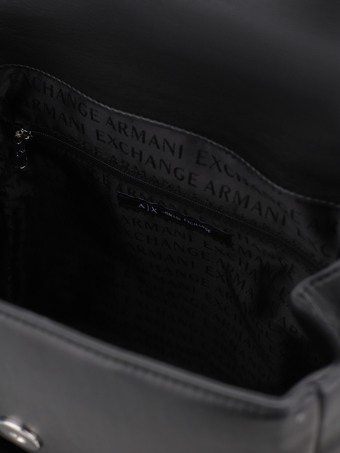 Повсякденний рюкзак Armani Exchange модель XW001923-AF12589-UC001 Повсякденний рюкзак Armani Exchange модель XW001923-AF12589-UC001 Фото