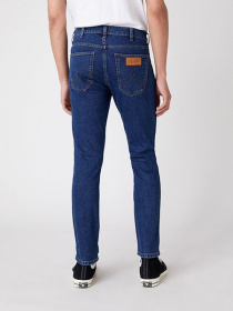 Джинсы Wrangler Larston модель W18SU5225_32 Фото