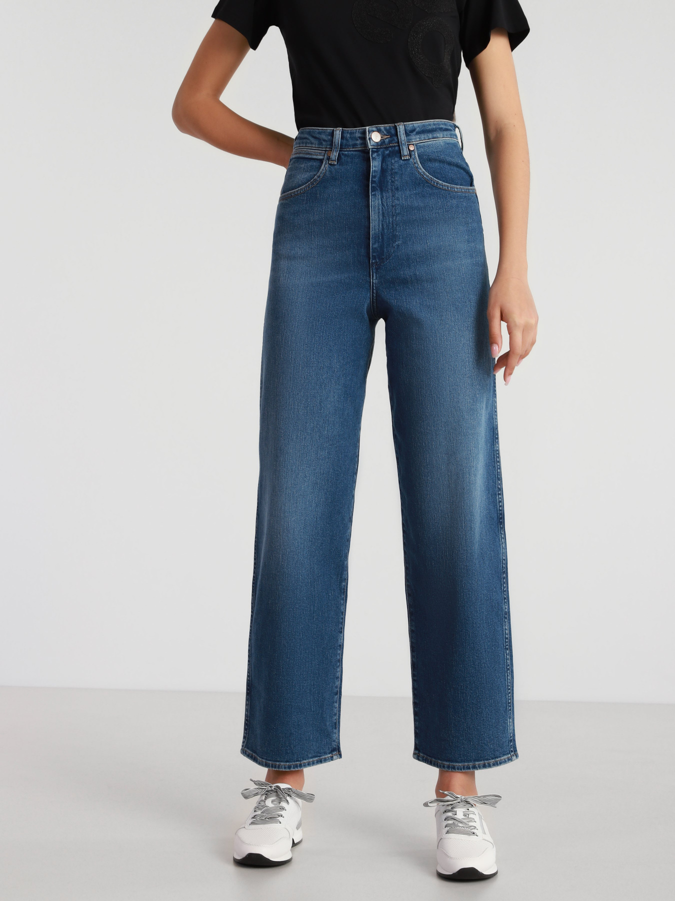 Джинсы Wrangler Wide Barrel модель W23DJH18G_32 Фото