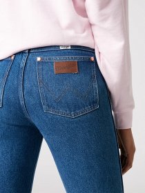 Джинсы Wrangler Wild West Straight модель W2H2MC25C_32 Фото