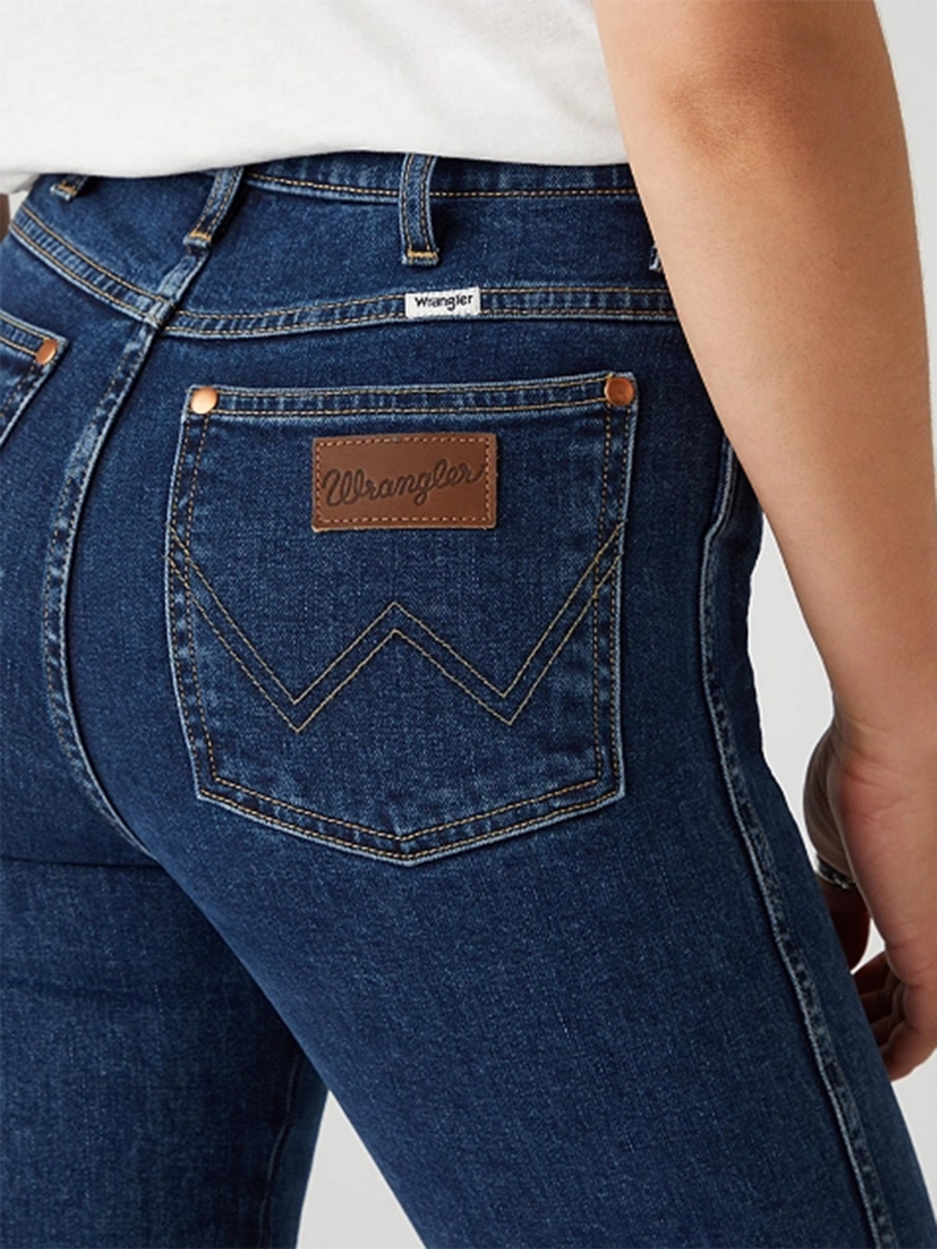 Джинсы Wrangler Straight модель W2H2D222Z_32 Фото