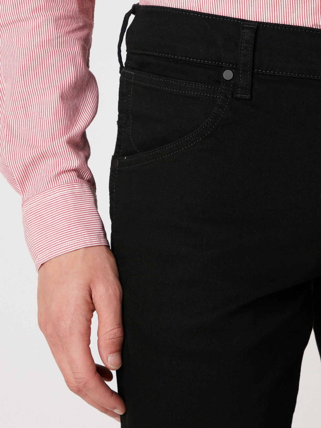 Прямые джинсы Wrangler Regular модель W15QHP19A_32 Фото