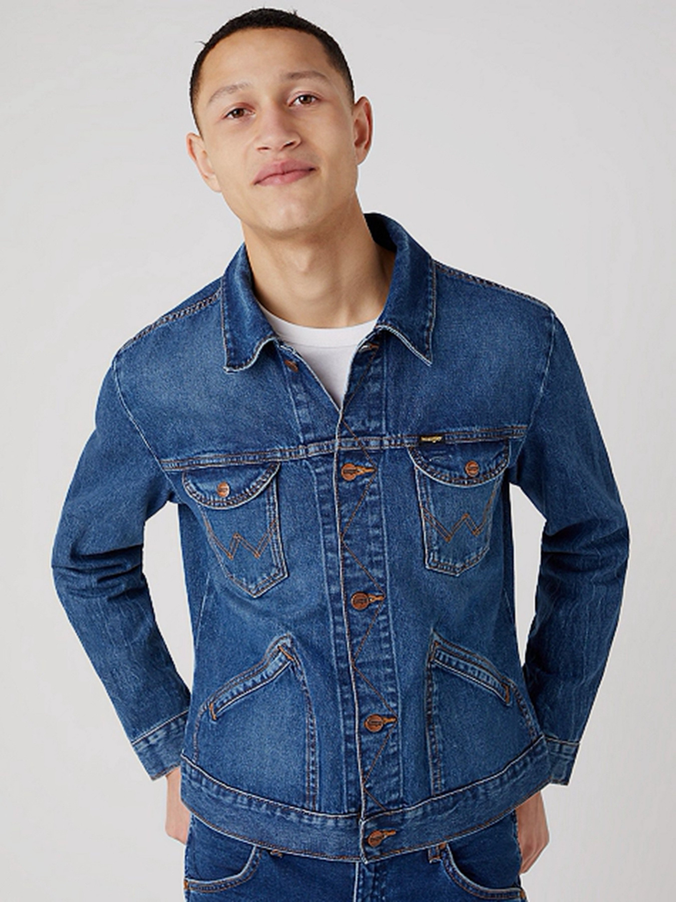 Джинсовая куртка Wrangler ICONS модель W4MJUG925 Фото