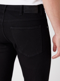 Прямі джинси Wrangler Arizona Straight Classic модель W12OHP19A_32 Фото