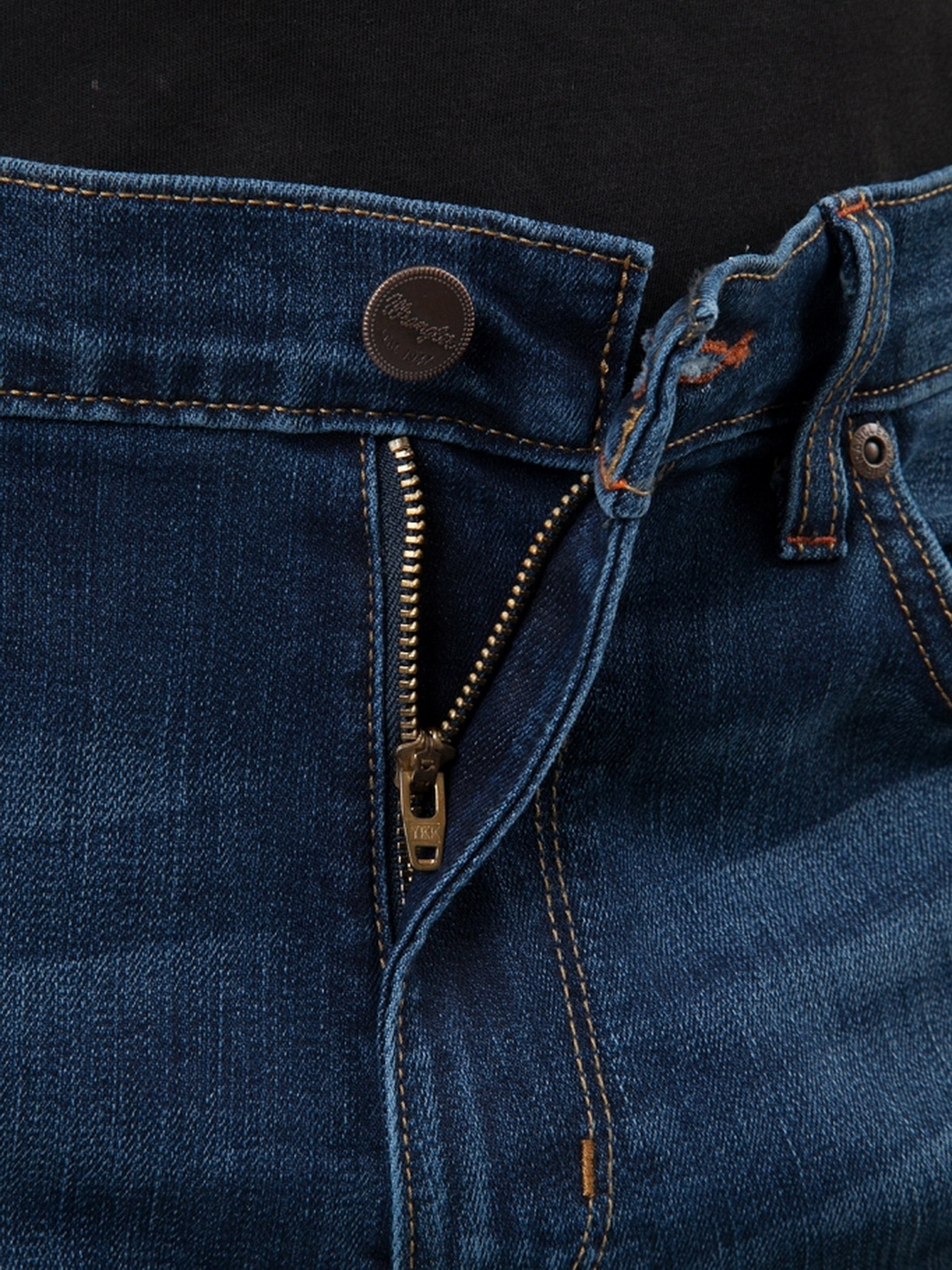 Прямые джинсы Wrangler Arizona Straight Classic модель W12OUJ47R_32 Фото