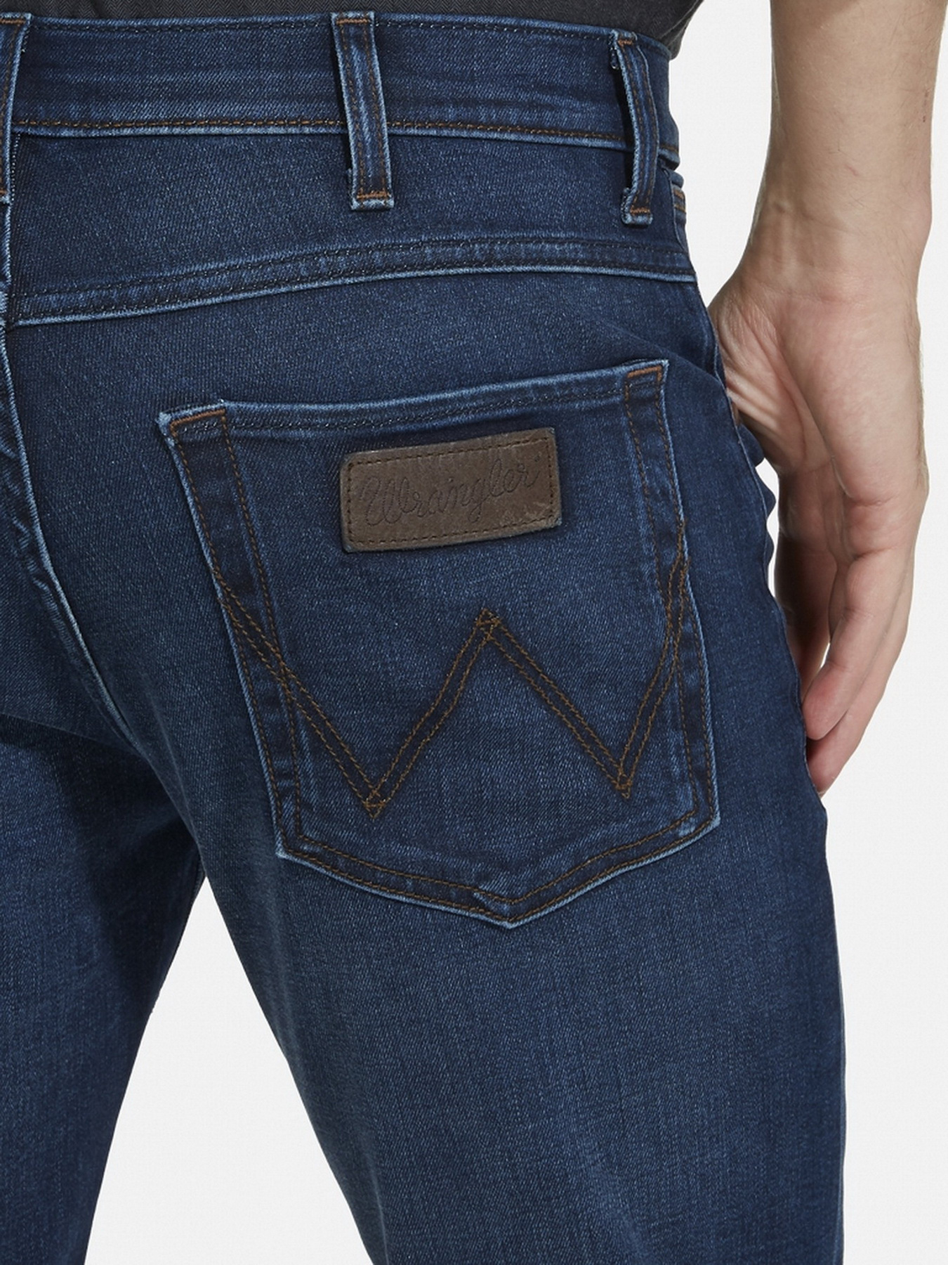 Джинсы Wrangler Arizona Stretch модель W12OMS90Y_32 Фото