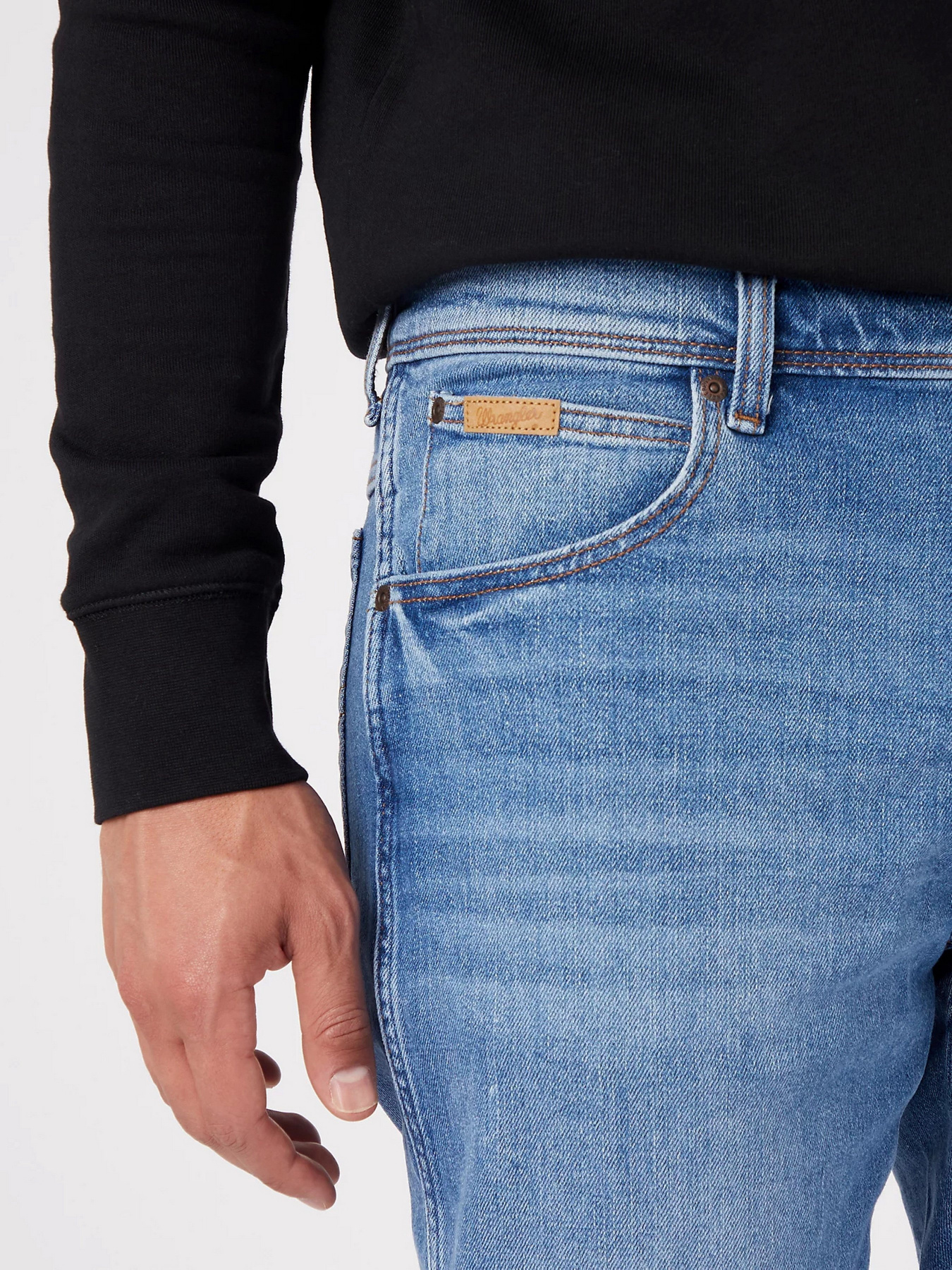 Прямі джинси Wrangler модель W12TJX21Y32_32 Фото