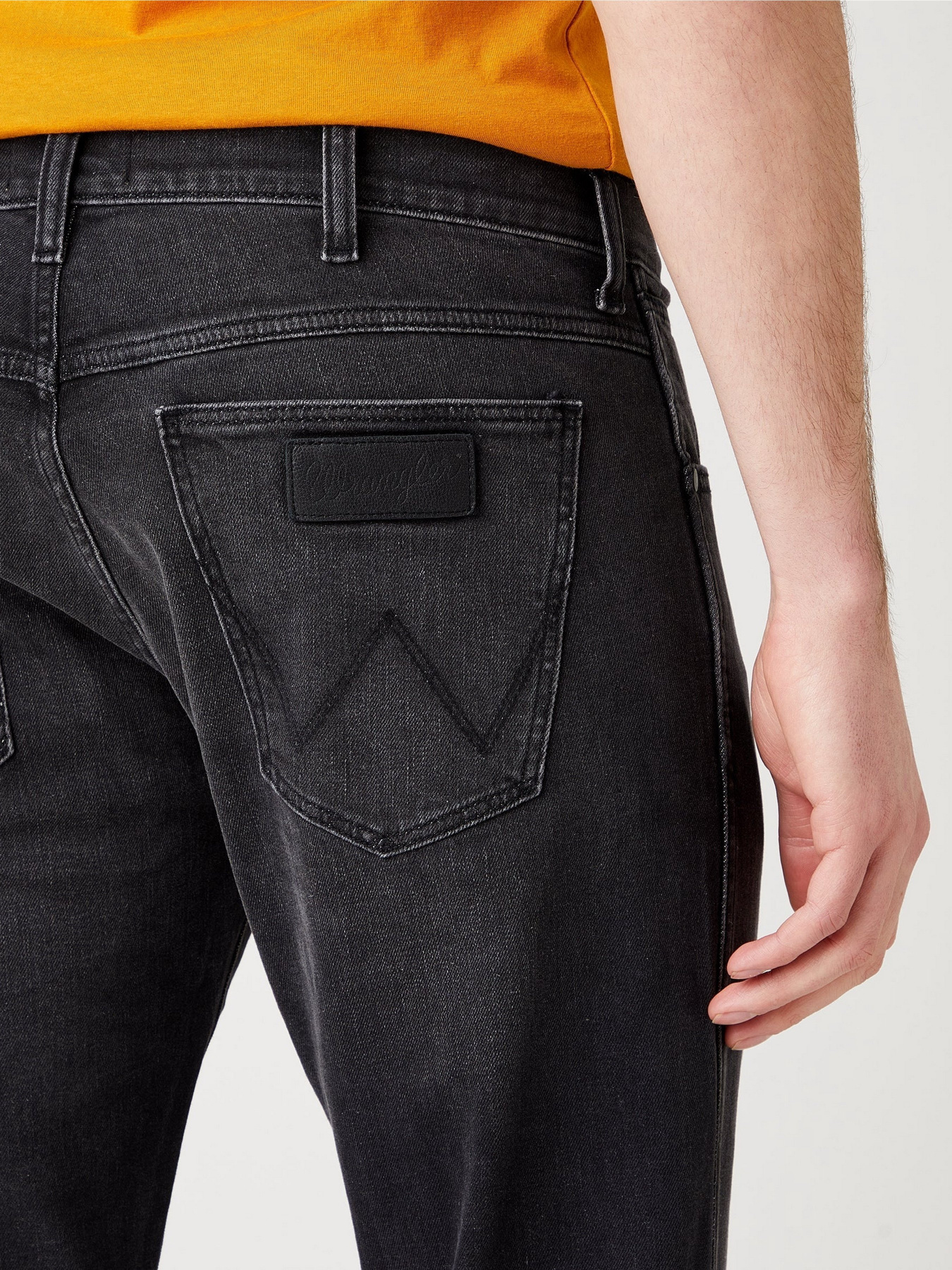 Прямые джинсы Wrangler Larston модель W18SHT12032_32 Фото