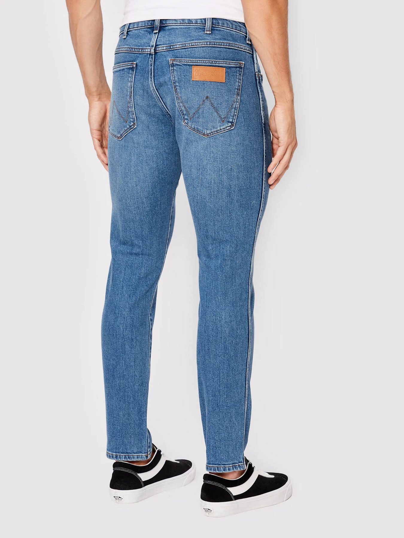 Прямі джинси Wrangler модель W18SJX21Y32_32 Фото