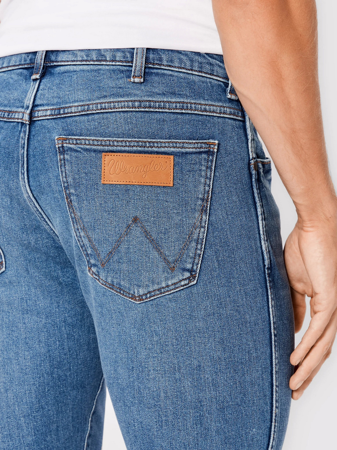 Прямі джинси Wrangler модель W18SJX21Y32_32 Фото