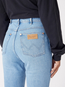 Джинси кльош Wrangler модель W2H358Z1932_32 Фото