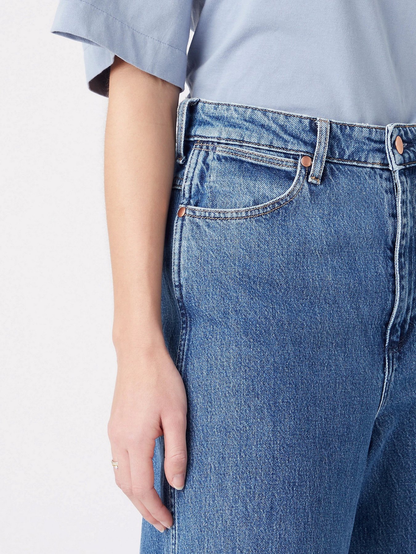 Прямые джинсы Wrangler модель W2H716Z1832_32 Фото