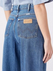 Прямые джинсы Wrangler модель W2H716Z1832_32 Фото