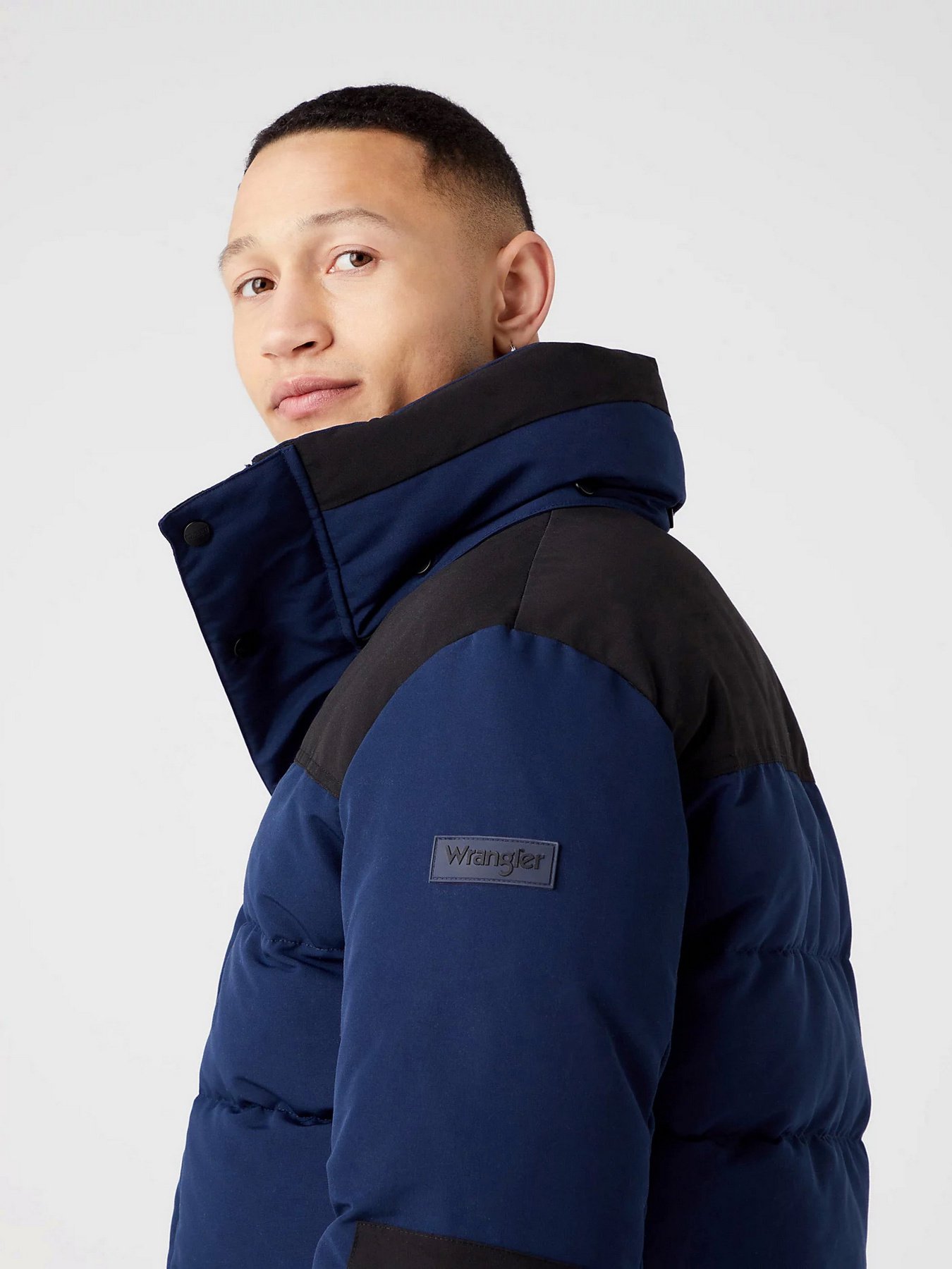 Демисезонная куртка Wrangler модель W4B2WW11400 Фото