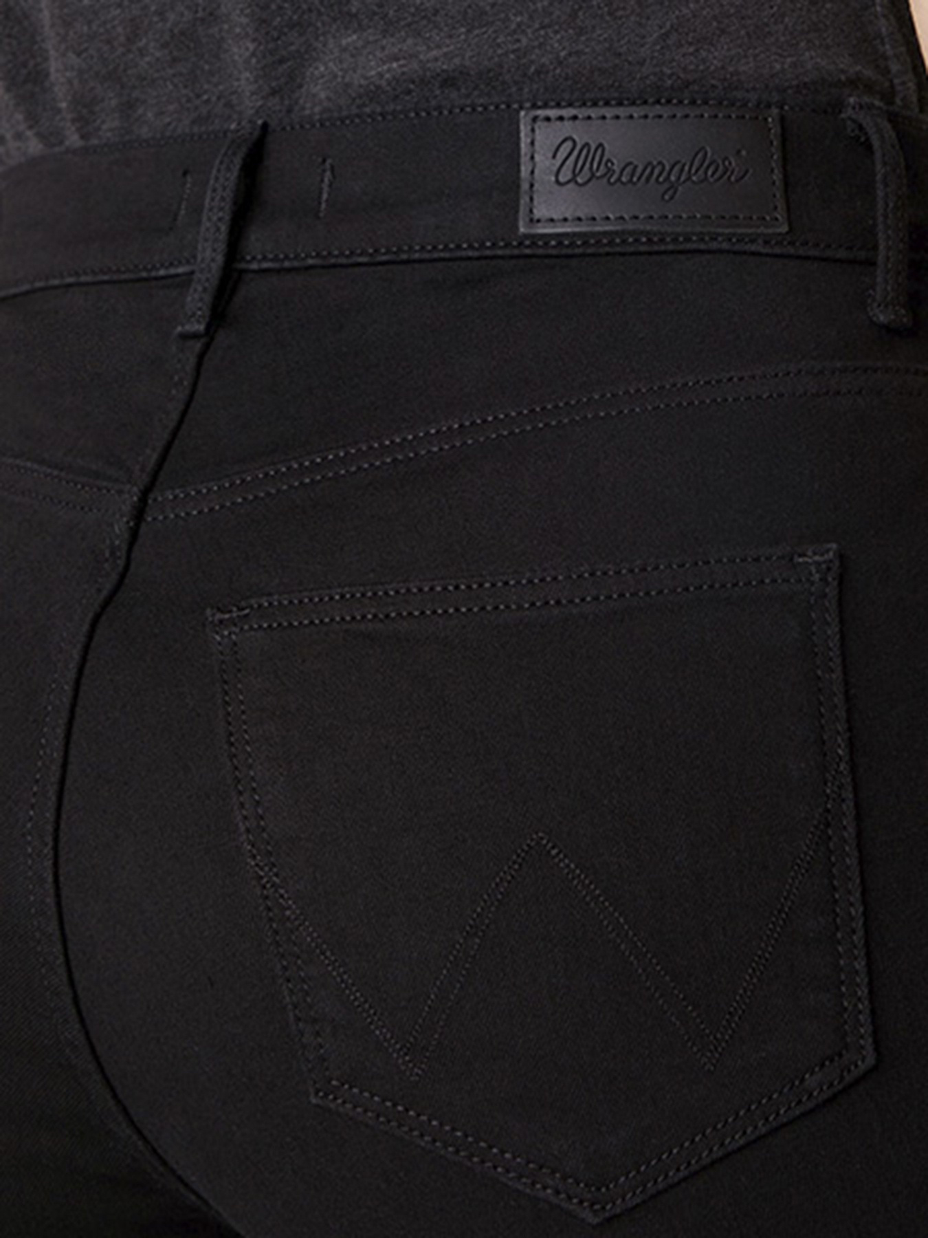 Джинсы Wrangler модель W27HLX023_32 Фото