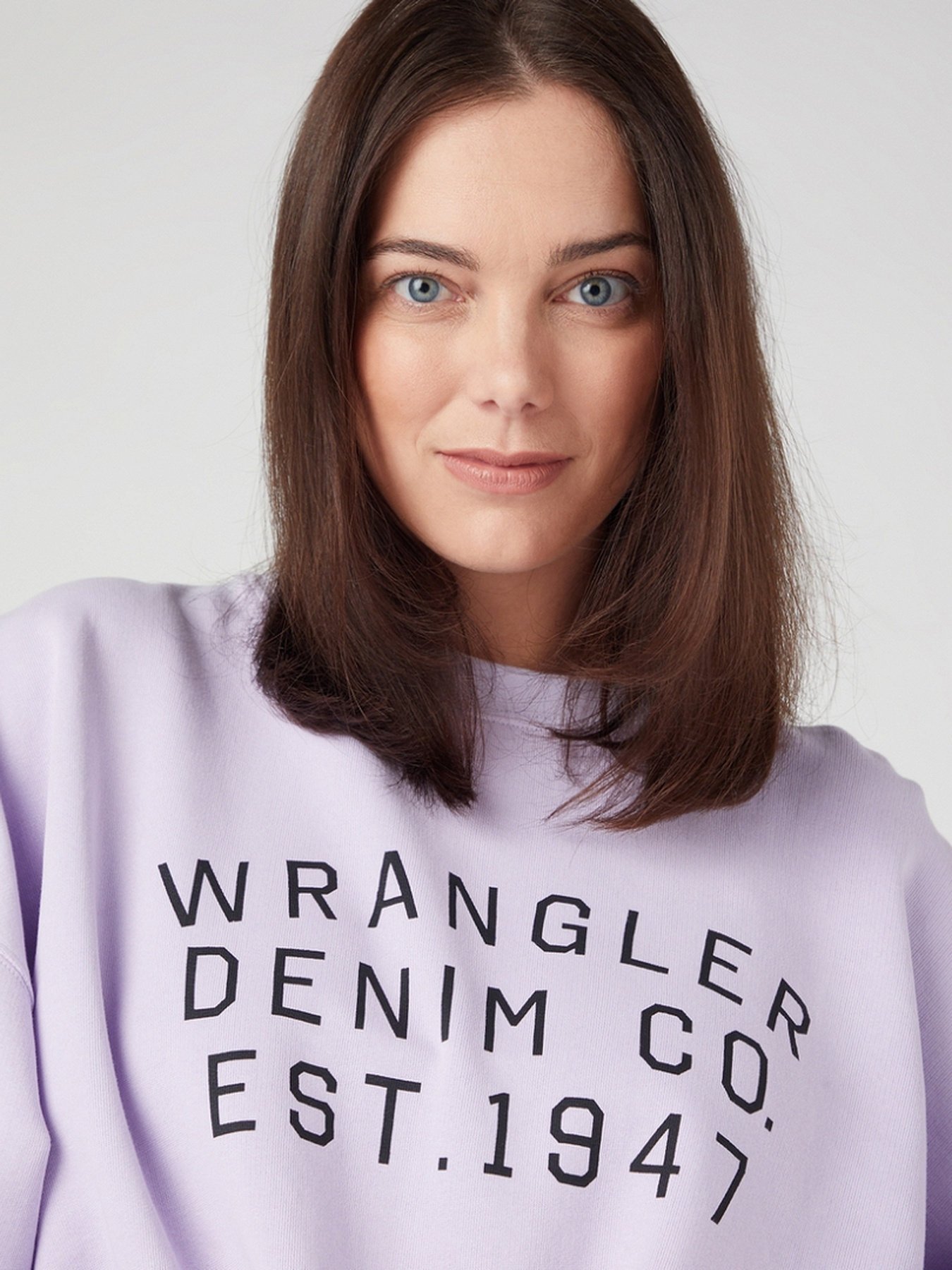 Свитшот Wrangler Crew Sweat Slogan модель W6R5HAP26 Фото