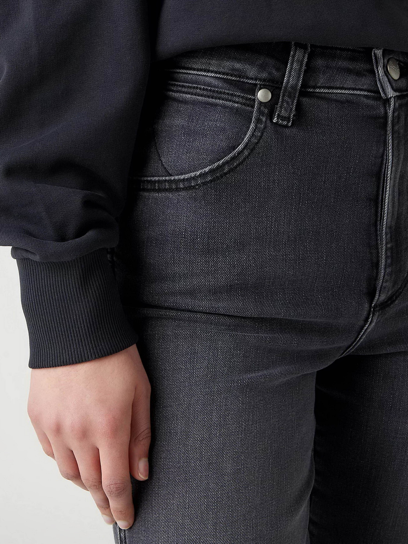 Джинси мом Wrangler Mom Straight модель 112343581 Фото