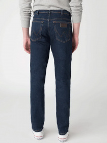 Прямые джинсы Wrangler Texas Slim модель W12S8311U Фото