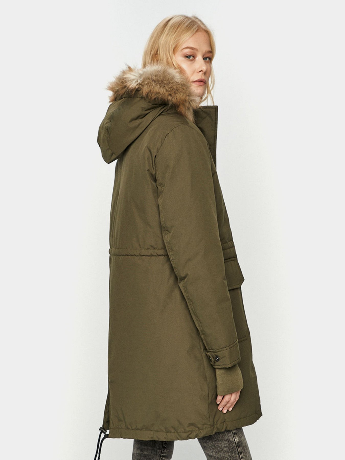 Парка Wrangler модель W4Q6V4G21 Парка Wrangler модель W4Q6V4G21 Фото